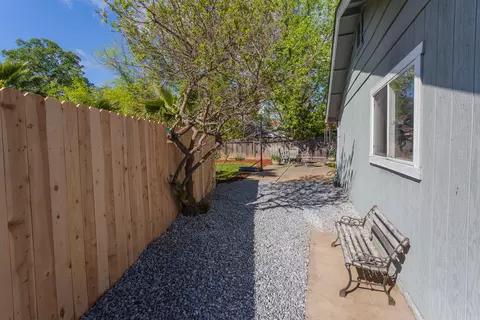 5445 Midway Dr, Redding, CA 96003 photo 38