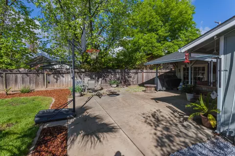 5445 Midway Dr, Redding, CA 96003 photo 37