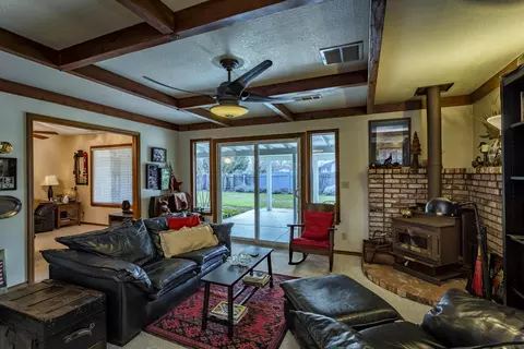 20223 E Margarita Ct, Redding, CA 96002 photo 5
