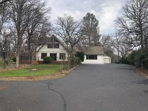 9925 Logan Rd, Redding, CA 96003 photo 2
