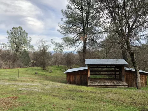 9925 Logan Rd, Redding, CA 96003 photo 9