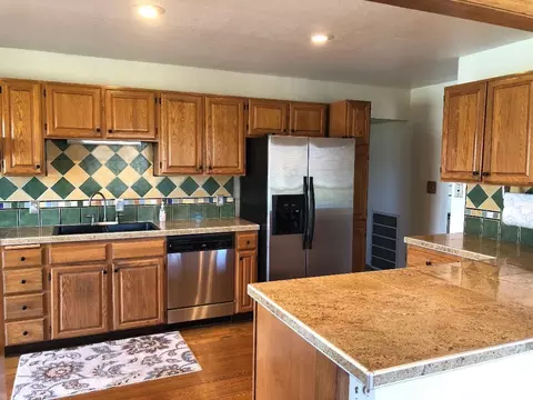 9925 Logan Rd, Redding, CA 96003 photo 3