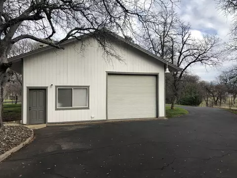 9925 Logan Rd, Redding, CA 96003 photo 4