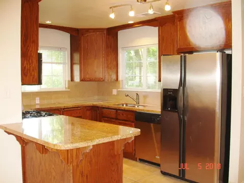 2650 Kenco Ave, Redding, CA 96002 photo 2