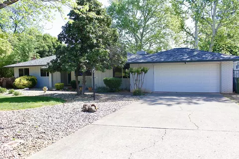 4951 Alta Camino Dr, Redding, CA 96002 photo 3