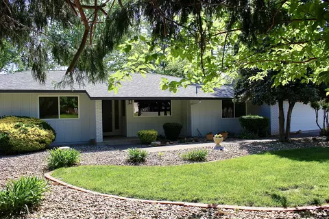 4951 Alta Camino Dr, Redding, CA 96002 photo 1