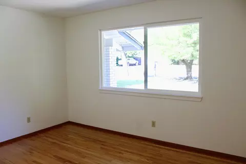 4951 Alta Camino Dr, Redding, CA 96002 photo 16
