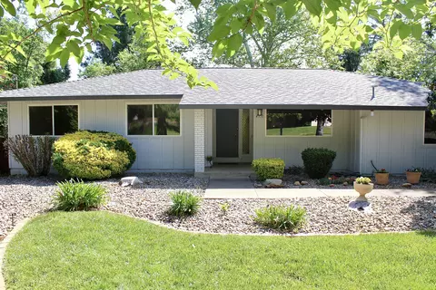 4951 Alta Camino Dr, Redding, CA 96002 photo 2
