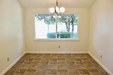 4951 Alta Camino Dr, Redding, CA 96002 photo 8