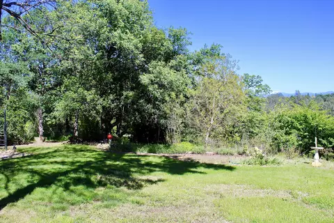 2820 Panorama Dr, Redding, CA 96003 photo 28