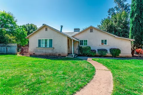 3138 Leonard St, Redding, CA 96002 photo 1