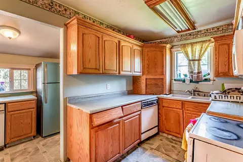 3138 Leonard St, Redding, CA 96002 photo 7