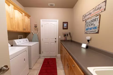 2440 Crescent Moon Ct, Redding, CA 96001 photo 23
