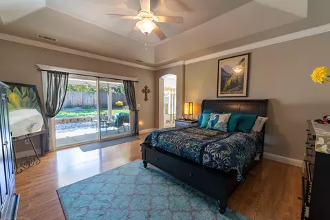 2440 Crescent Moon Ct, Redding, CA 96001 photo 16
