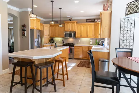 2440 Crescent Moon Ct, Redding, CA 96001 photo 9