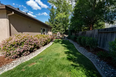 2440 Crescent Moon Ct, Redding, CA 96001 photo 26