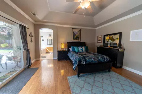 2440 Crescent Moon Ct, Redding, CA 96001 photo 17