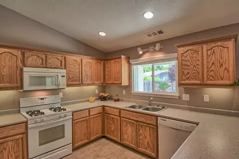 4595 Cerro Ln, Redding, CA 96001 photo 37