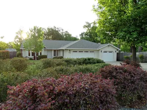 4595 Cerro Ln, Redding, CA 96001 photo 4