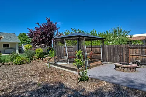 4595 Cerro Ln, Redding, CA 96001 photo 17