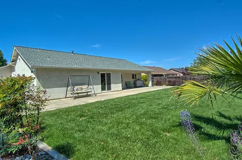 4595 Cerro Ln, Redding, CA 96001 photo 6