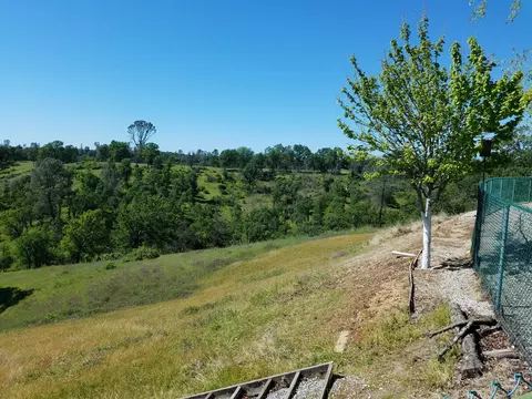 4498 Rose Terrace Dr, Redding, CA 96001 photo 3