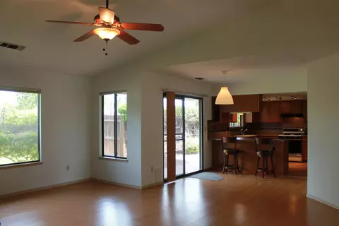 3514 Auburn Dr, Redding, CA 96001 photo 6