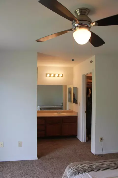 3514 Auburn Dr, Redding, CA 96001 photo 9