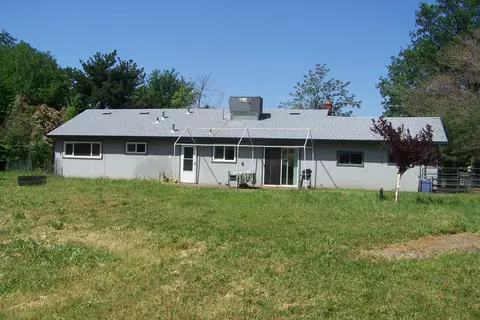 6917 Russell Ln, Redding, CA 96002 photo 11