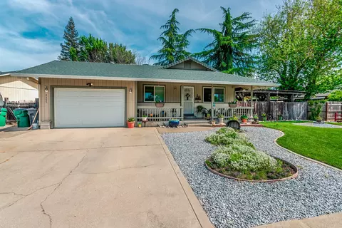 2555 Toyon St, Anderson, CA 96007 photo 27