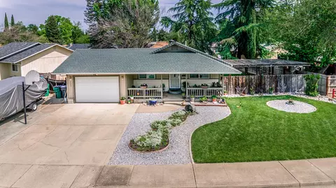 2555 Toyon St, Anderson, CA 96007 photo 4