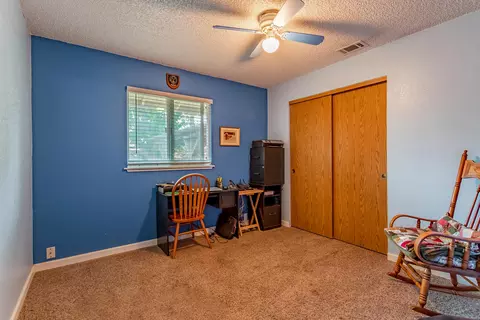 2555 Toyon St, Anderson, CA 96007 photo 12