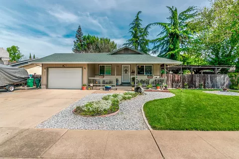 2555 Toyon St, Anderson, CA 96007 photo 5