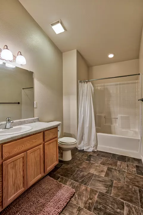 6042 Mid Dr, Redding, CA 96003 photo 10