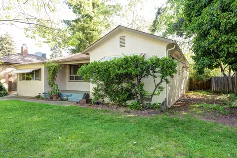 1735 Verda St, Redding, CA 96001 photo 2