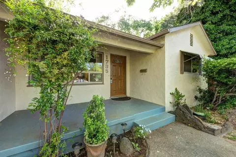 1735 Verda St, Redding, CA 96001 photo 9