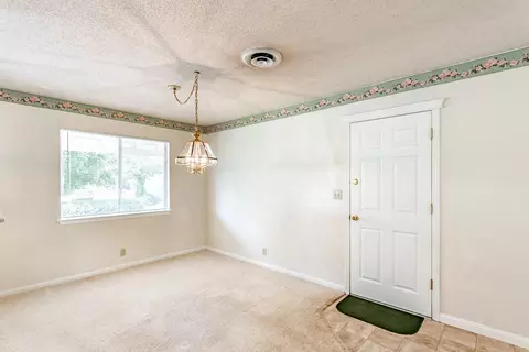 2658 Belladonna St, Redding, CA 96002 photo 11
