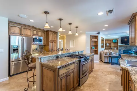 19392 Lexington Ln, Redding, CA 96003 photo 3