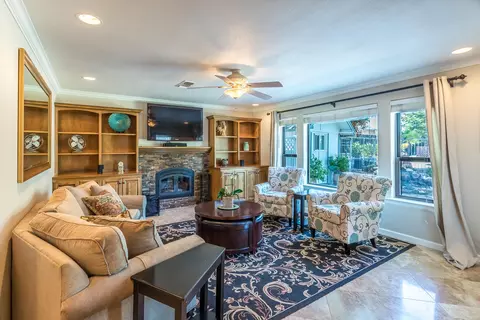 19392 Lexington Ln, Redding, CA 96003 photo 9