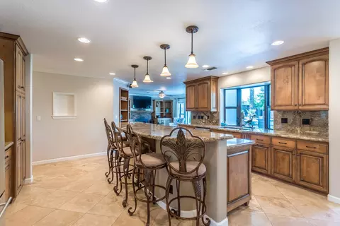 19392 Lexington Ln, Redding, CA 96003 photo 8