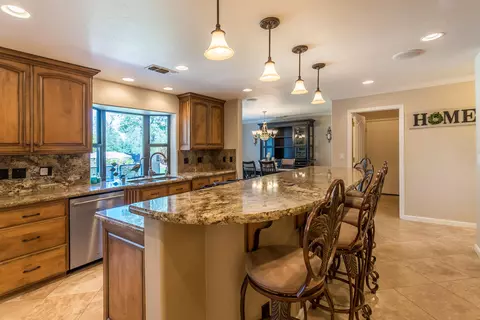 19392 Lexington Ln, Redding, CA 96003 photo 6