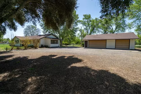 20950 Dodson Ln, Anderson, CA 96007 photo 4