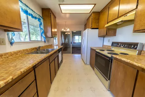 20950 Dodson Ln, Anderson, CA 96007 photo 8