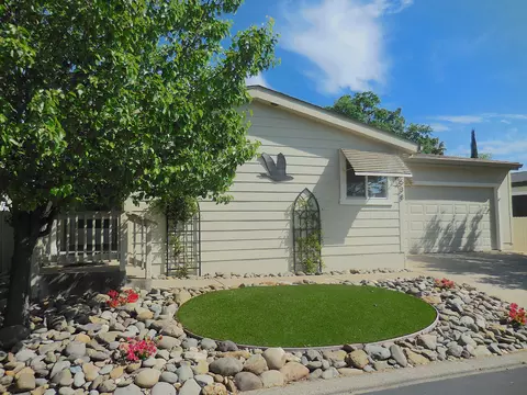 4538 Hickory Trl, Redding, CA 96003 photo 2