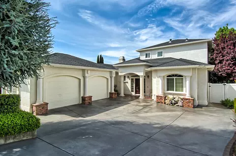 856 River Bend Rd, Redding, CA 96003 photo 1