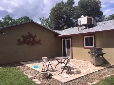 2561 Rosebud Ln, Redding, CA 96002 photo 3