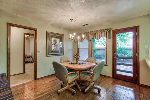 2053 Imelda Ct, Redding, CA 96001 photo 5