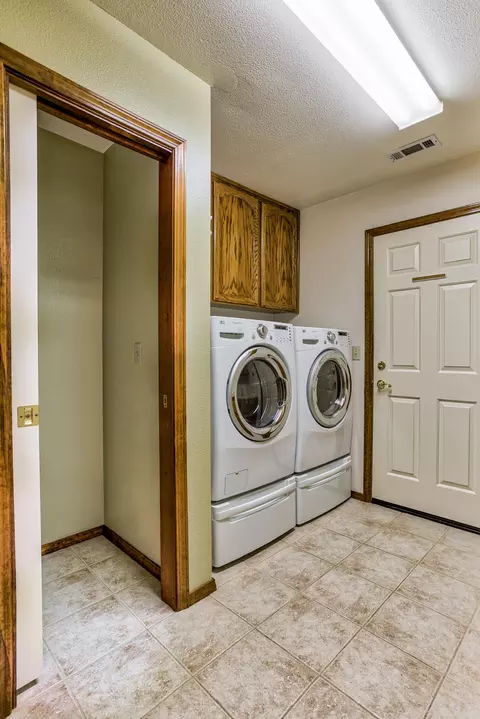 2053 Imelda Ct, Redding, CA 96001 photo 20