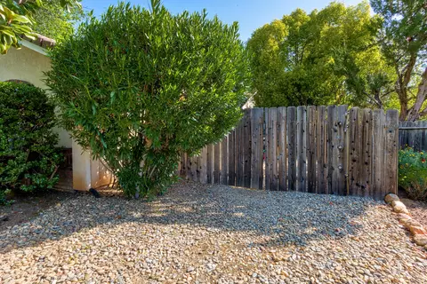 2053 Imelda Ct, Redding, CA 96001 photo 27