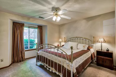 2053 Imelda Ct, Redding, CA 96001 photo 16